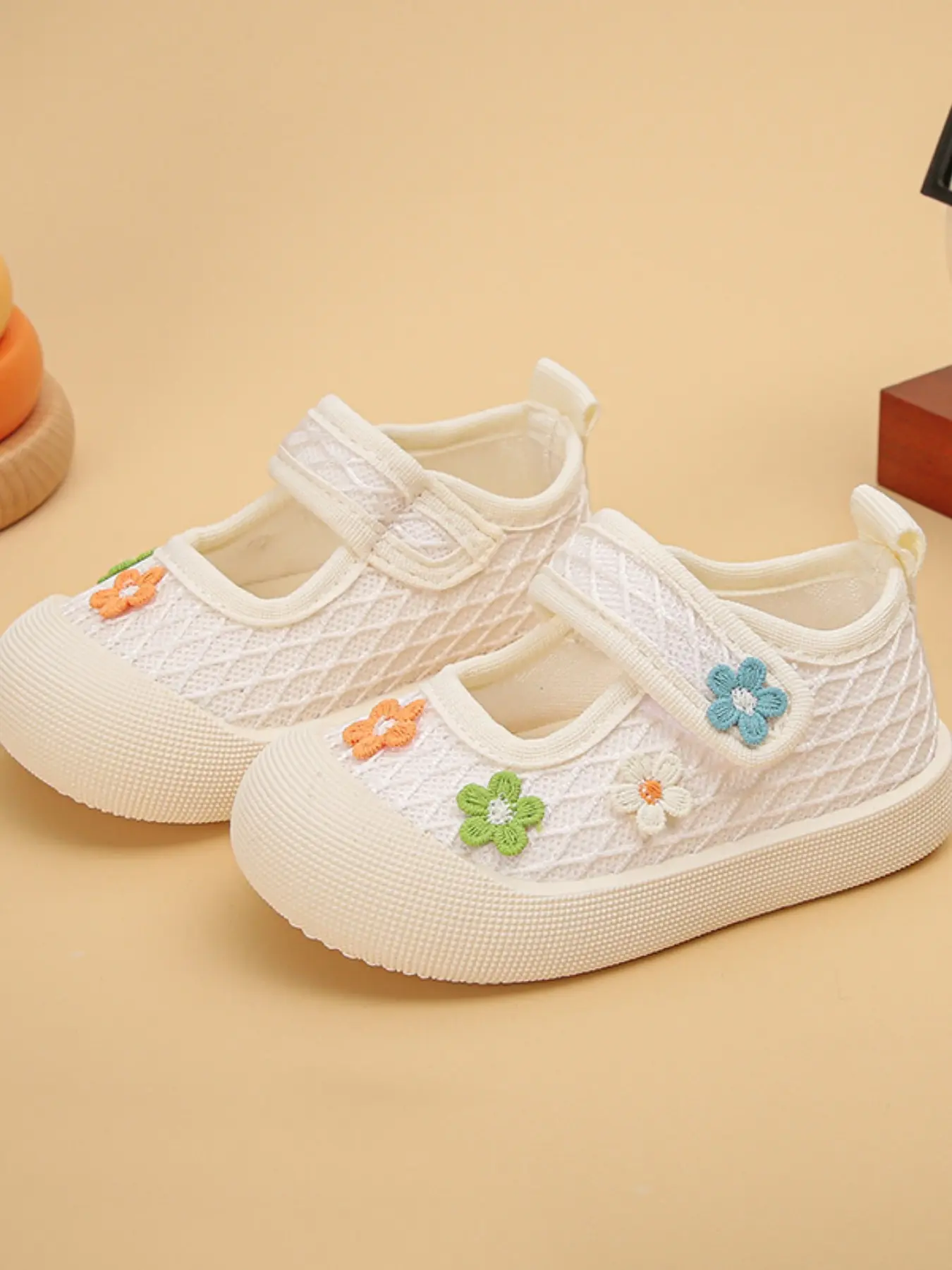 Girls' Mesh Sandals, Soft Sole Anti-Slip, Velcro Easy-On, Floral Embroidery Baby Flip Flops, Lightweight Sports Shoes, Beach Shoes, Kids Shoes