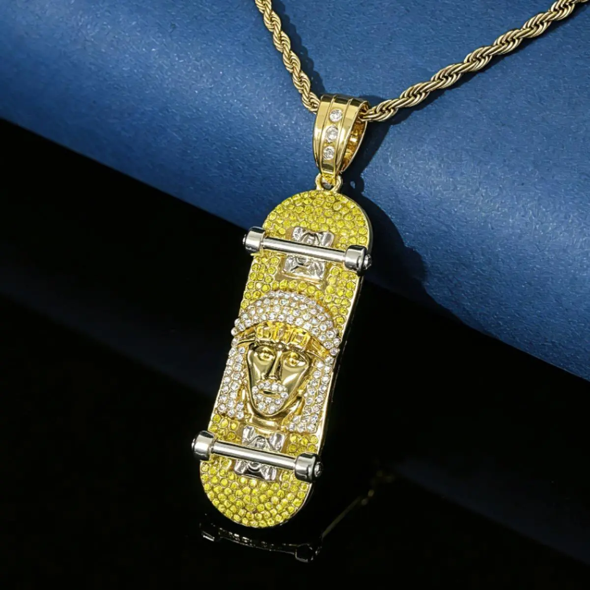Niche Hip Hop Necklace with Iced Out Skateboard Portrait Pendant, Stainless Steel Streetwear Jewelry for Casual Wear, Skateboard Shape