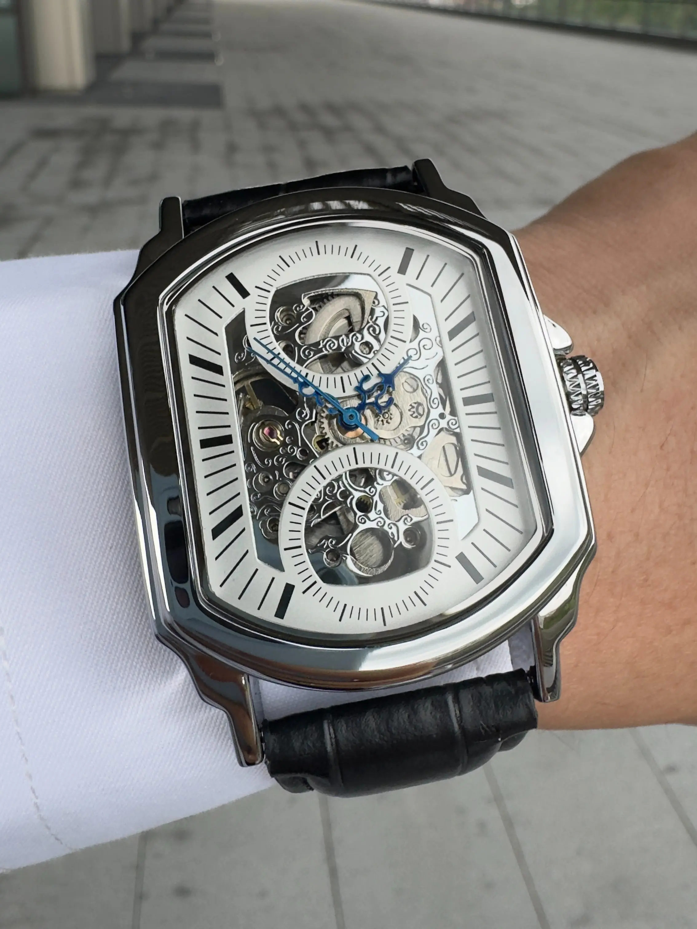 1pc Classic Elegant Rectangular Skeleton Automatic Mechanical Watch for Men Top Brand Black PU Leather Strap Fashion Business Mens Watches Casual Wristwatches