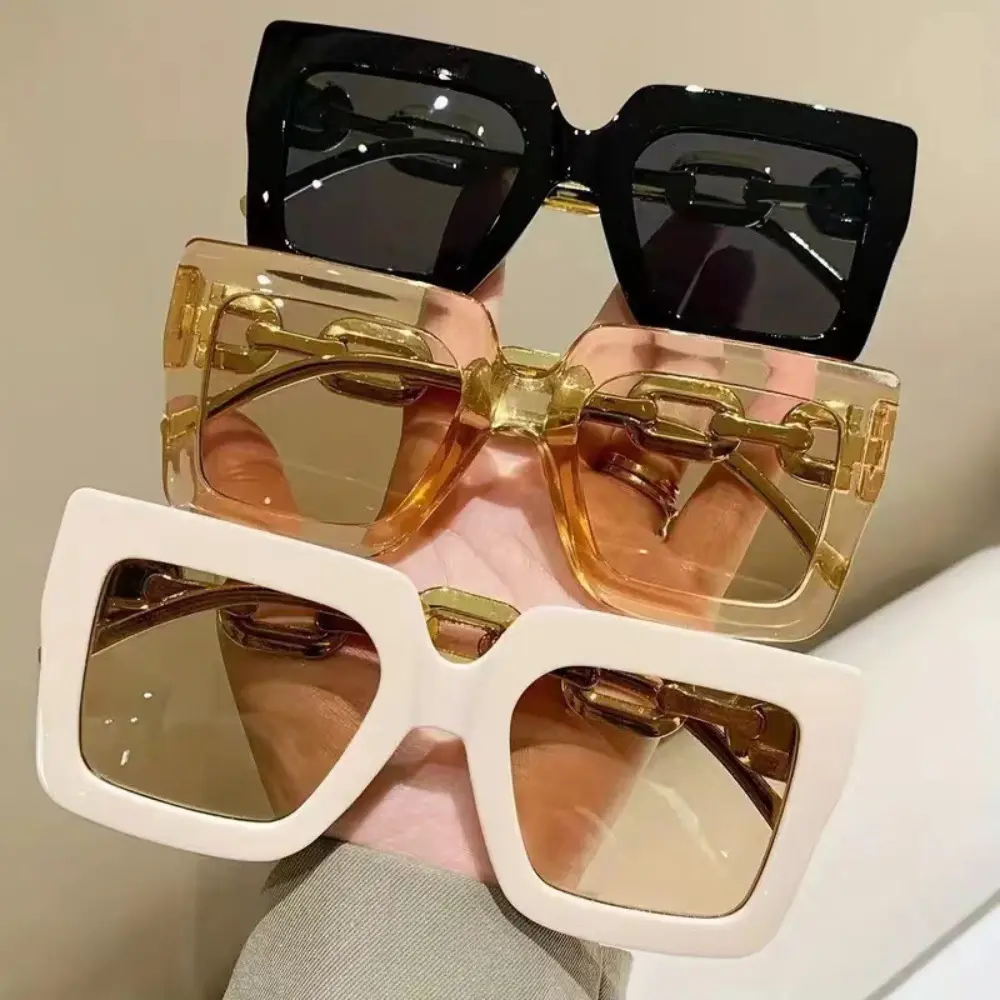 Women's Minimalist Square Sunglasses with Detachable Chain - UV-Protection for Daily Wear and Party Streetwear, Simple Look, Uv-Lens, Elegant Minimalist, No, Square Frame