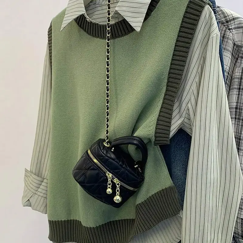 Women's Knitted Sleeveless Sweater Vest, Sleeveless Knitted Vests, Spring & Fall Casual Loose Fit Round Neck Top, Stylish Small Batch Design, Versatile Layering Piece, Womenswear, Casual Fashion Vest