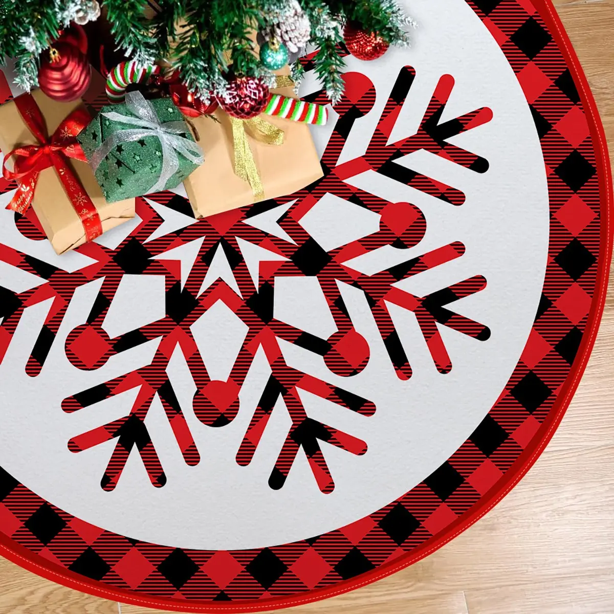 Polyester Christmas Tree Skirt with Snowflake Pattern, Classic Snowflake Border, Drawstring Closure, Holiday Decor for Standard Trees