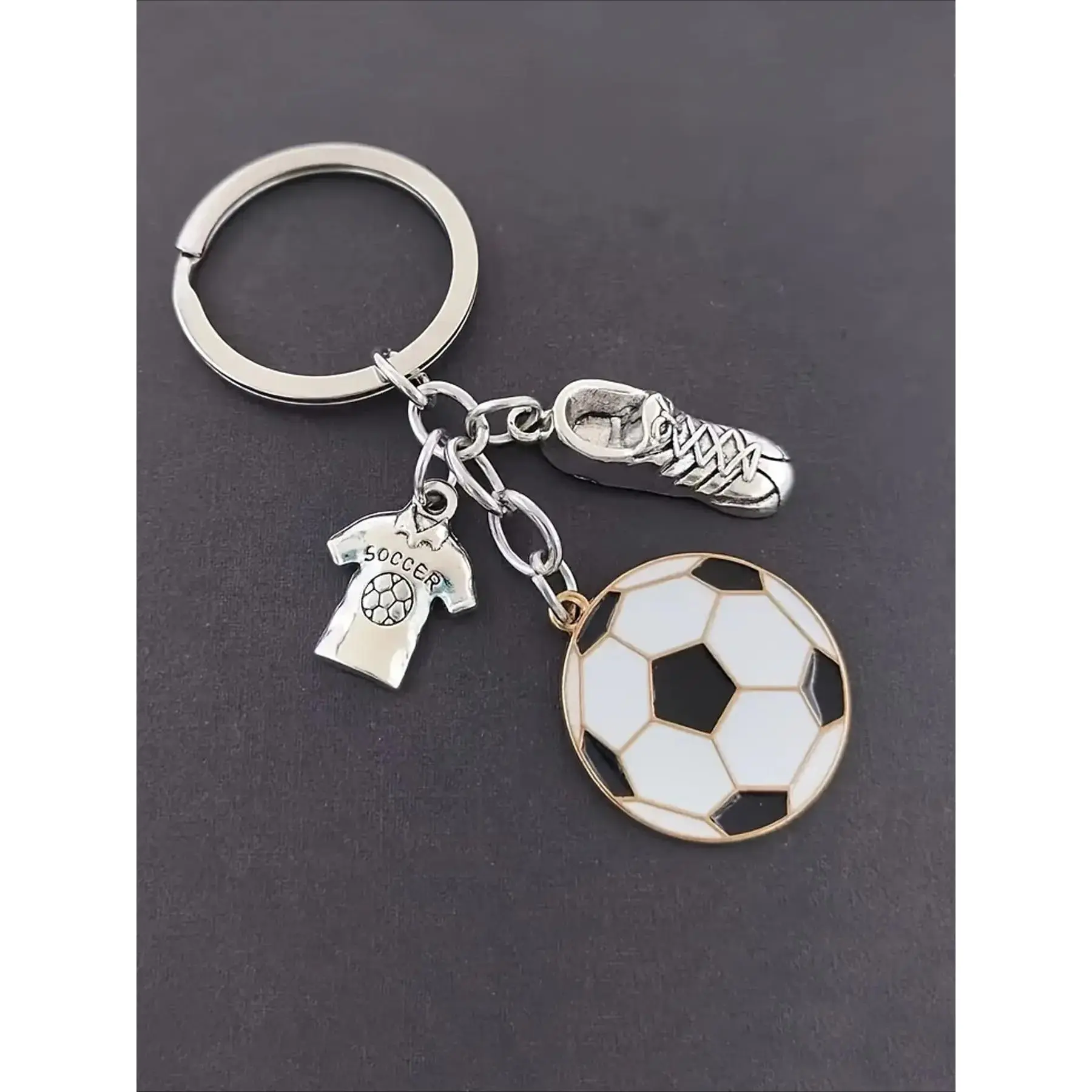 Soccer Fan Keychain, Durable Zinc Alloy Sports Bag Charm for Backpacks and Car Keys, Team Spirit Accessory - Great Gift Idea for Teenage Boys, Teenage Boy Gifts, Boy Gift Ideas