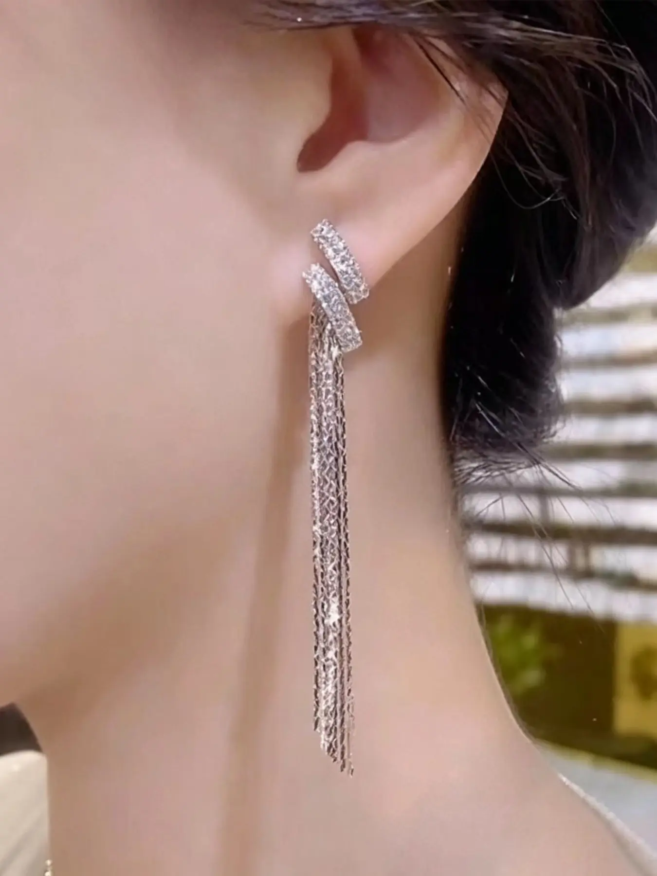 Elegant Long Feather Earrings for Women, Boho Style Rhinestone Studs, Trendy Ear Jewelry, High-End Fashion Accessories