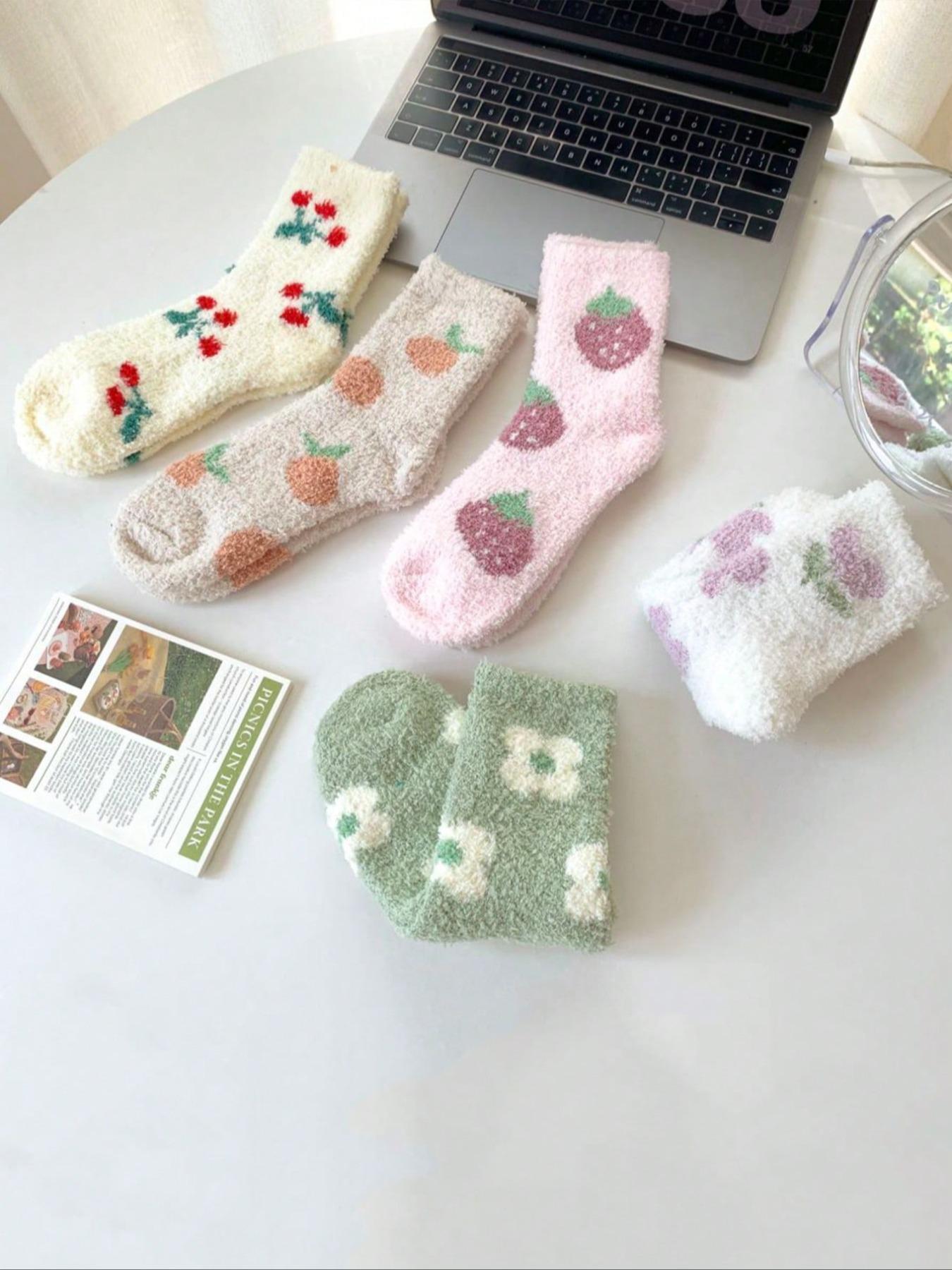 Women's Fruit Print Coral Fleece Crew Socks, Casual Soft Comfy Cute Thermal Socks for Fall & Winter, Women's Socks for Daily Wear