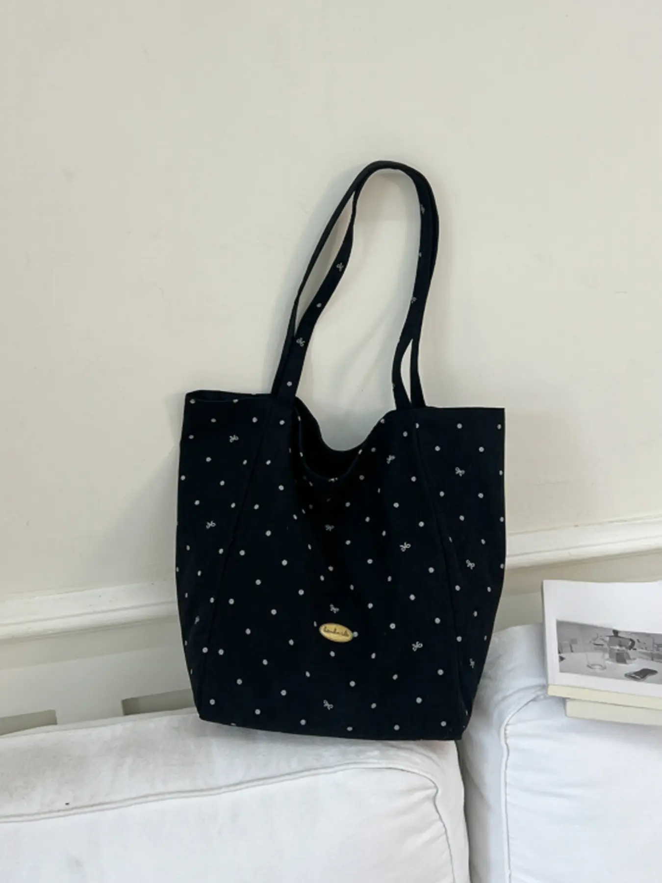 Fashionable and casual reversible large-capacity canvas tote bag, comfortable and soft handbag, lightweight ladies' daily commute, shopping and travel shoulder bag