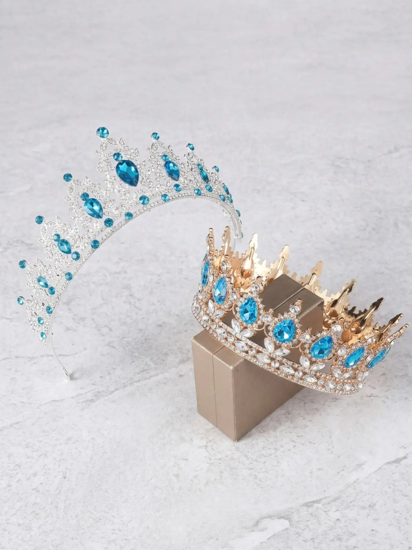 Women's Royal Blue Crystal Bridal Headpiece and Crown Set, Shiny Blue Crystal Decor with Rhinestones, Perfect for Weddings, Proms, Birthdays, Hair Crowns