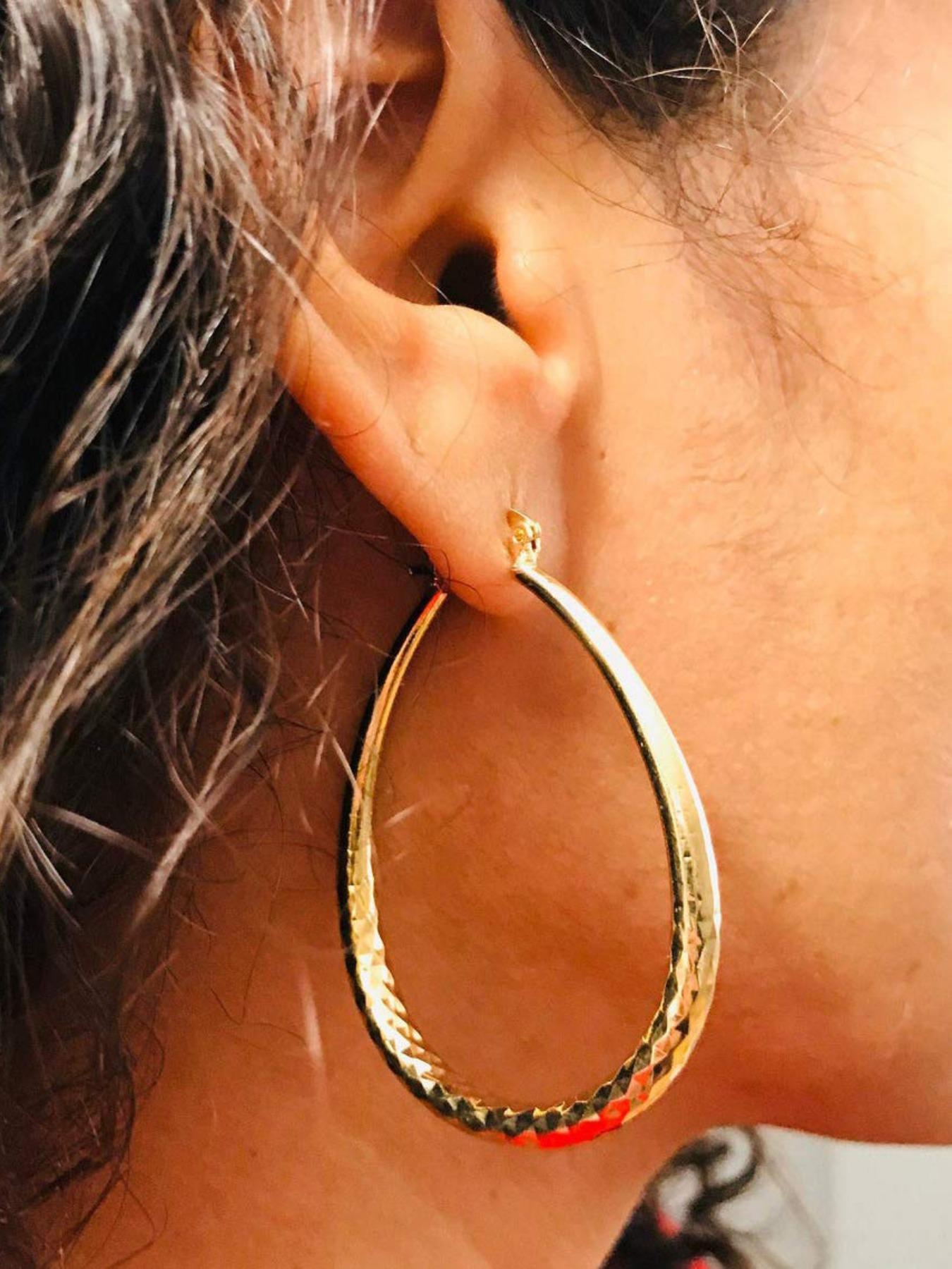 Women's Elegant Texture Metal Design Hoop Earrings, Exquisite Trendy Hoop Earrings, Gorgeous Jewelry As Birthday Gift for Girlfriend