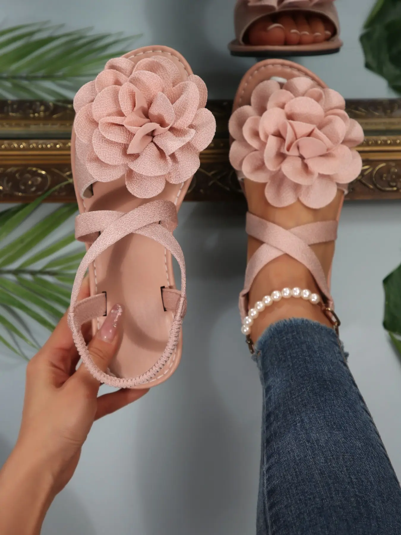 Summer Fresh Forest Style Fashionable Floral Sandals for Women, Adjustable Back Strap Soft Sole Flat Roman Shoes, Versatile Vacation Footwear