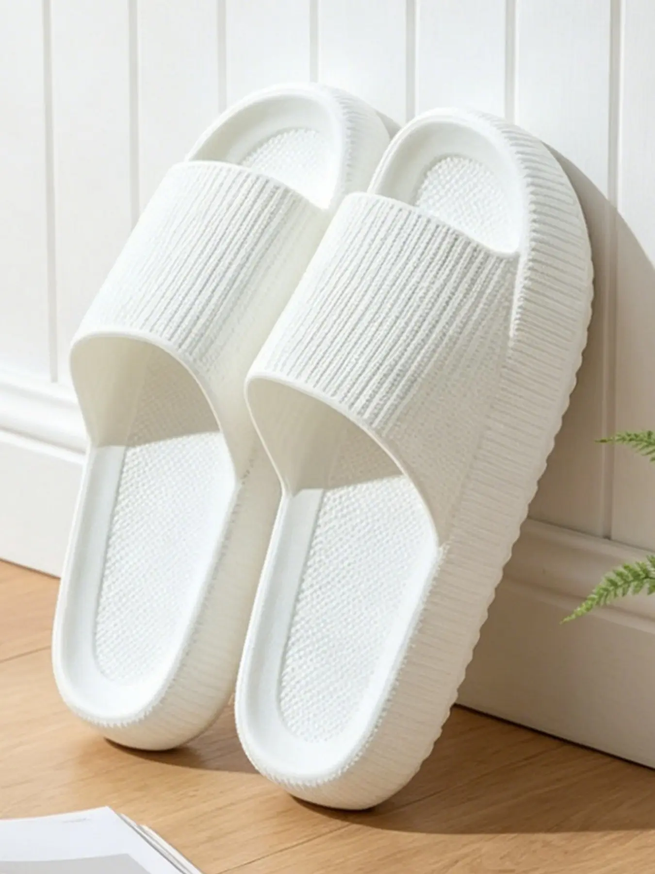 Unisex Eva Sandals, Summer Thick Sole, Solid Color, Casual Style, Less Than Ankle Height, All Seasons, Perfect for Home & Outdoor Use.Runs small, wide feet please size up one size.