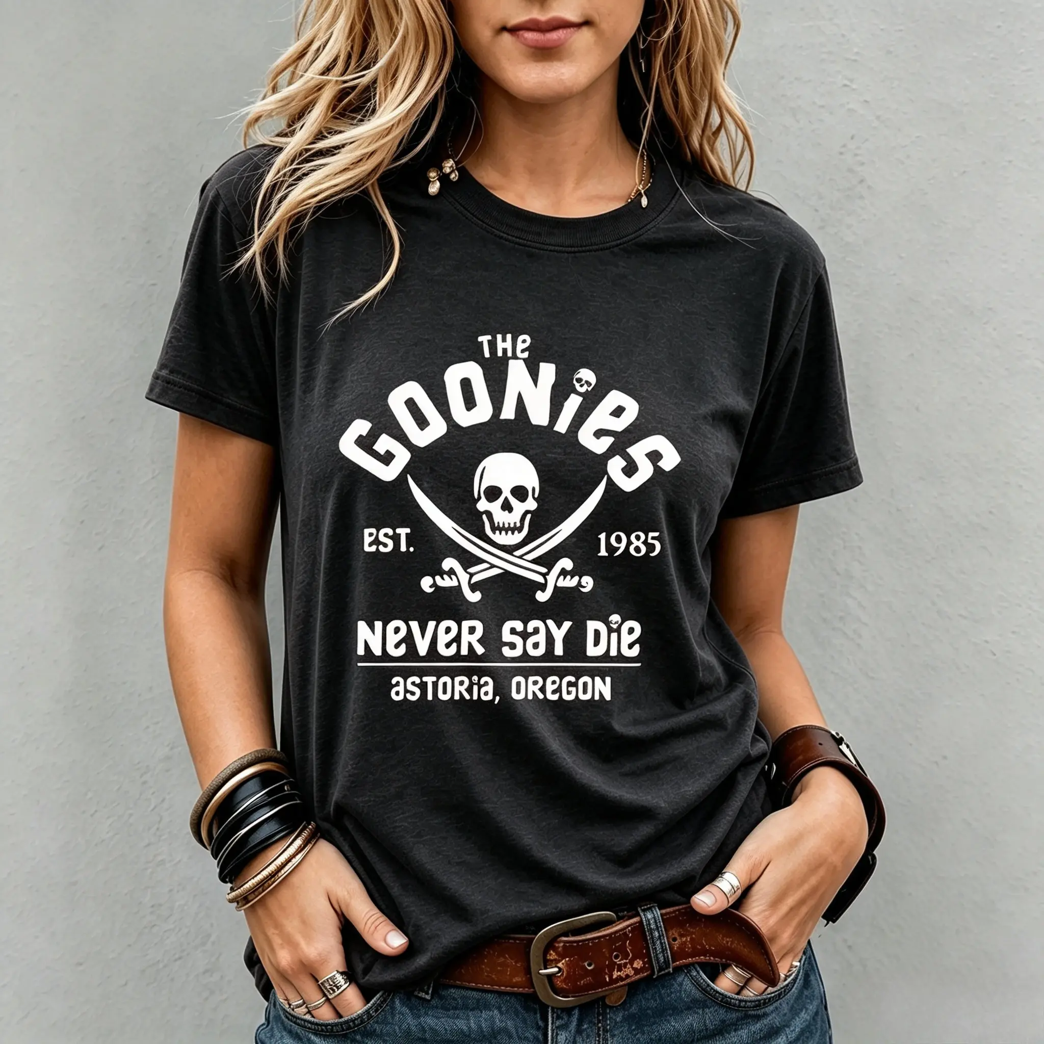 Women's Retro "Goonies Never Say Die" T-Shirt, Casual Short Sleeve Skull Graphic Top, Soft Cotton-Spandex Streetwear for 80s Movie Fans, Shortsleeve, Gifts For Women, T Shirts, Vintage Graphic Tees, Everyday, Piece, Vibe, Skull & Bones, Soft Blend