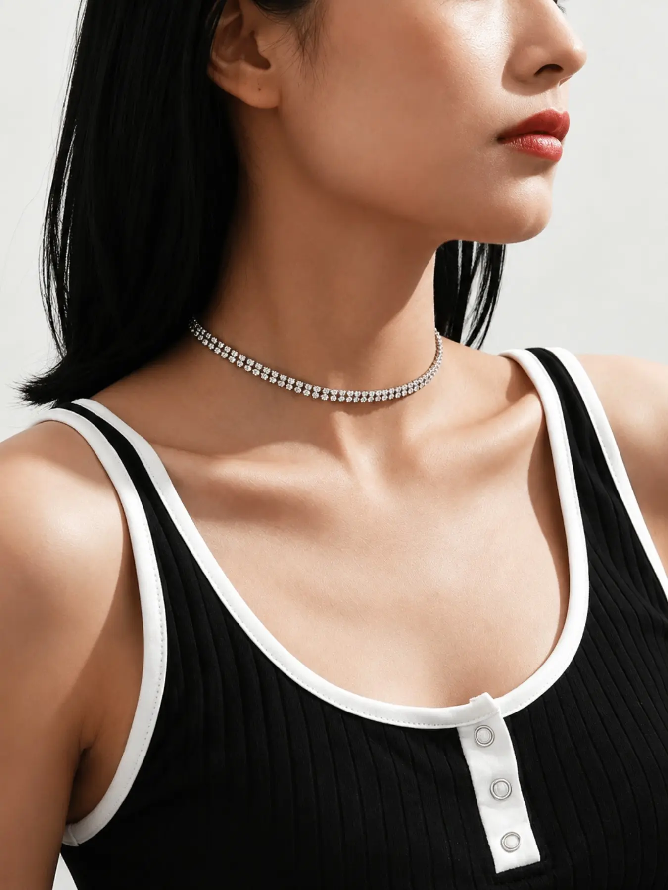 1pc Women's Silver-Tone Double-Row Rhinestone Choker Necklace, Adjustable Sparkly Tennis Collar Necklace, Rhinestone Decorated Bling for Prom, Party, Wedding and Evening Wear
