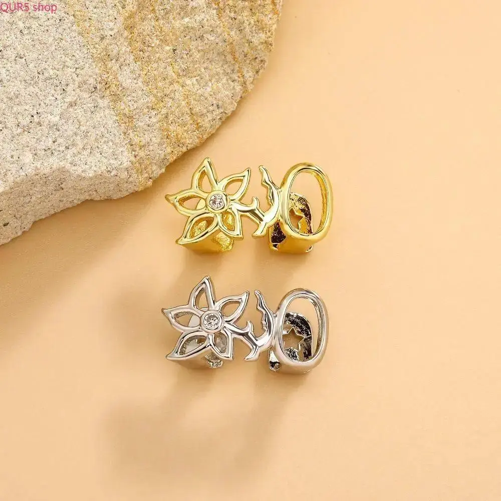 Women's 2pcs Gold Plated Cutout Flower Grillz Teeth Accessory - Stylish Hip-Hop Dental Piece with Shiny Cubic Zircons, Snug Grip for Streetwear Daily Outfits, Oral
