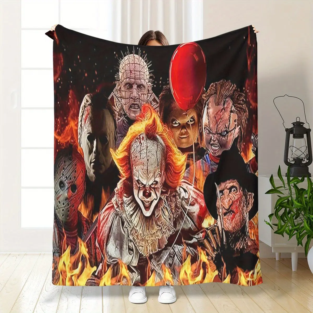 This fairy-tale-inspired, ultra-soft, high-definition printed polyester blanket is suitable for home, office, and outdoor use. It can be used as a shawl, leg warmer, or air-conditioning blanket – perfect for all seasons.