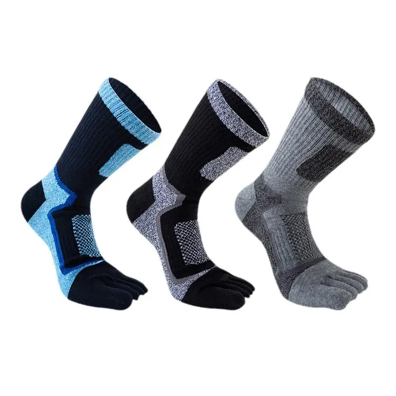 Men Cotton Five Toe Mid Calf Athletic Socks, Breathable Sweat Wicking Odor Resistant Long Tube Separate Toe Socks, Plus Size Comfort Five Finger Sport Socks for Daily Workout Running
