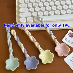 Cute Ceramic Star Soup Spoon with Ice Cream Scoop, Hand-Painted Long Handle Dessert Spoon, Kitchen and Restaurant Use