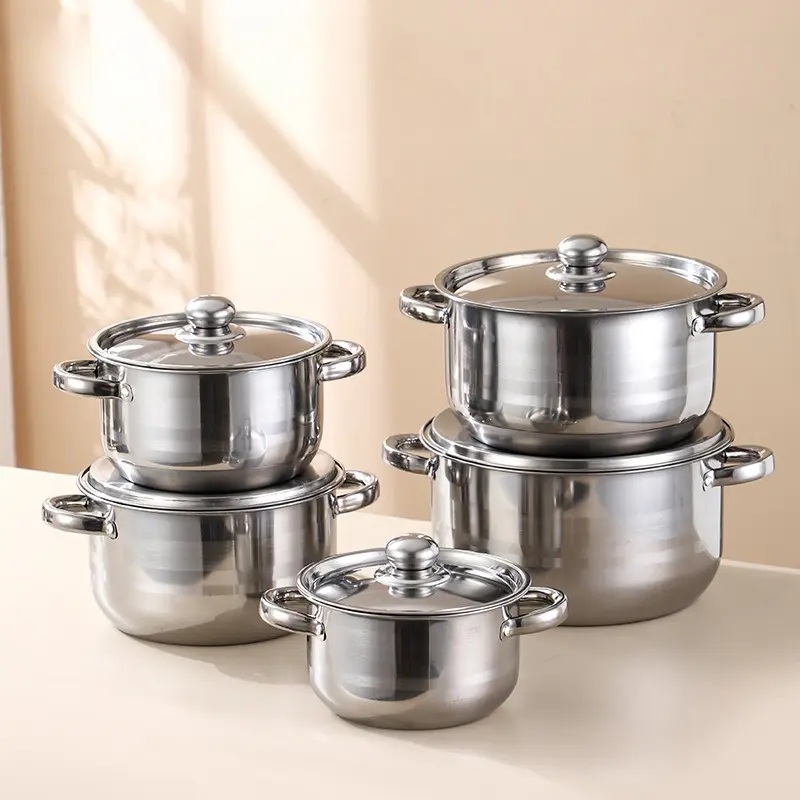 5-Piece Heavy Duty Stainless Steel Multi-Size Round Cookware Set - Pots with Handles, Stockpot with Lid, Non-Stick, Scratch Resistant, Easy to Clean, Dishwasher Safe, Suitable for All Stoves - Ideal for Home Cooking