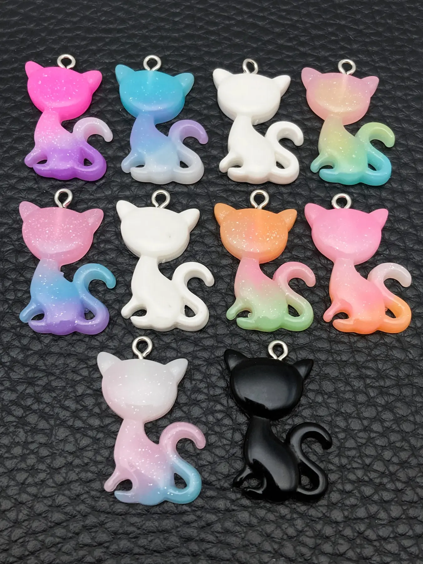 10pcs Acrylic 3D Gradient Cat Charm Cute Resin Animals Pendant For DIY with Charms Earring Necklaces Bracelets Finding Jewelry Making Decorative Charm Gift 20x30mm