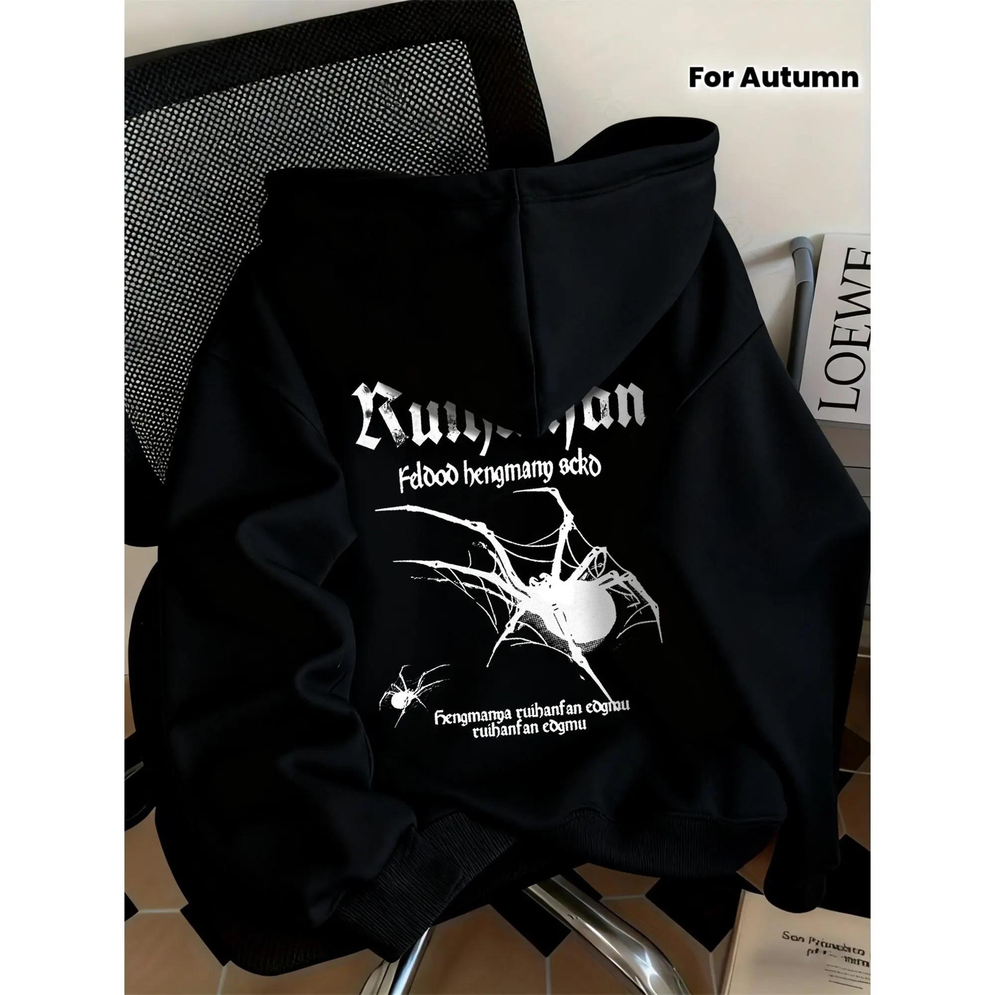 Men's Spider Print Fleece-Lined Hoodie, a must-have for fall and winter