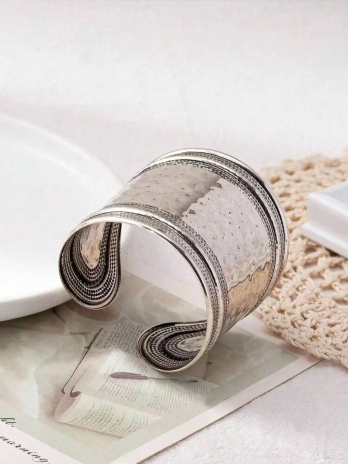 Elegant Boho Cuff Bracelet for Women, Wrist Cuffs, Vintage Geometric Design, Perfect for Daily Wear and Dates, All-Season Accessory