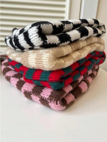 Unisex Fall and Winter Beanie Hat, Casual Fitted Knit Cap with Colorblock Plaid Design, Warm Outdoor Accessory for Christmas Pairing