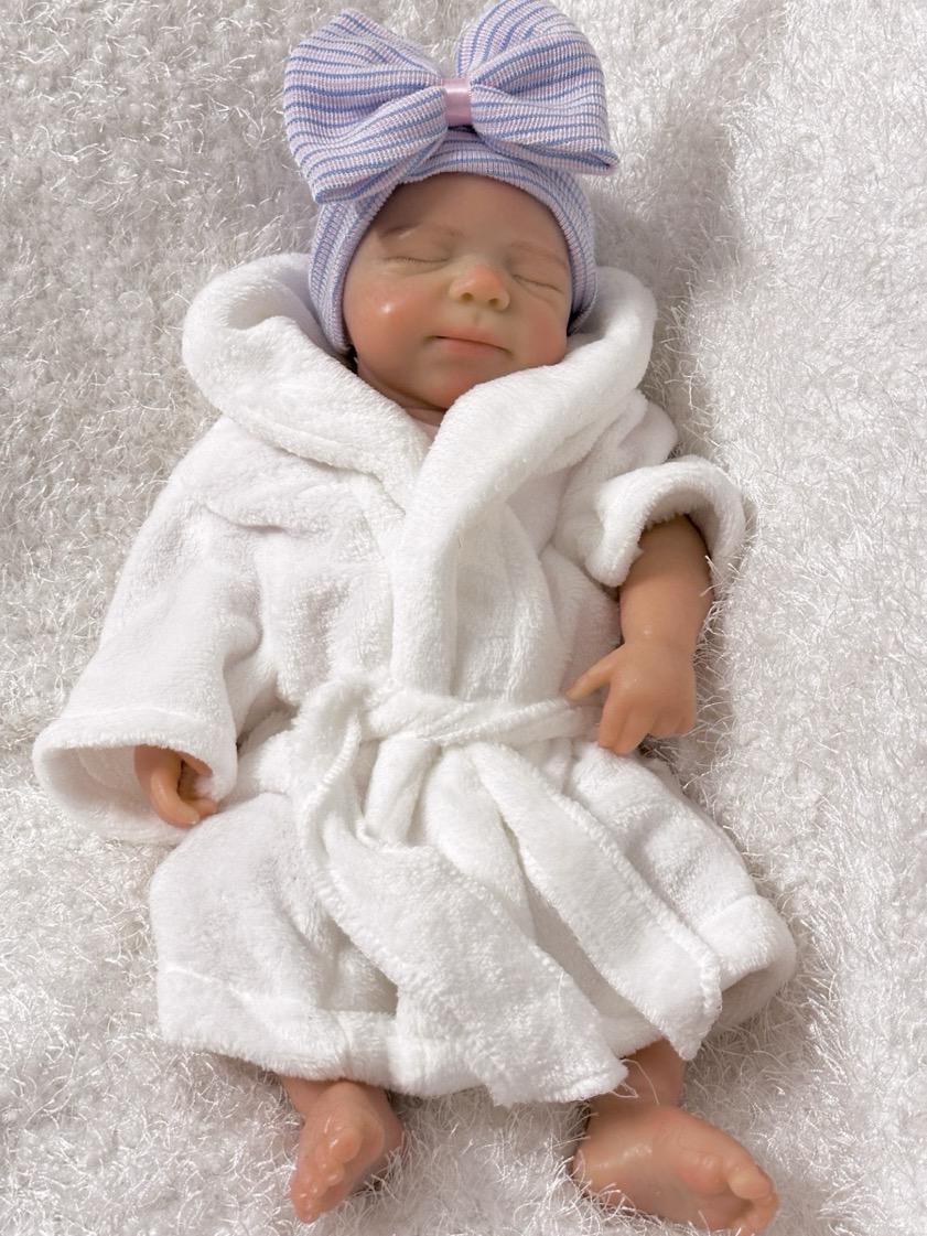 17.7 Inch Cuddly Can Open Mouth Pascale Full Body Solid Silicone Girl Doll With Painted Bald 3D Painted Skin Handmade Waterproof Flexible Newborn Doll For Kid's Gift And Present