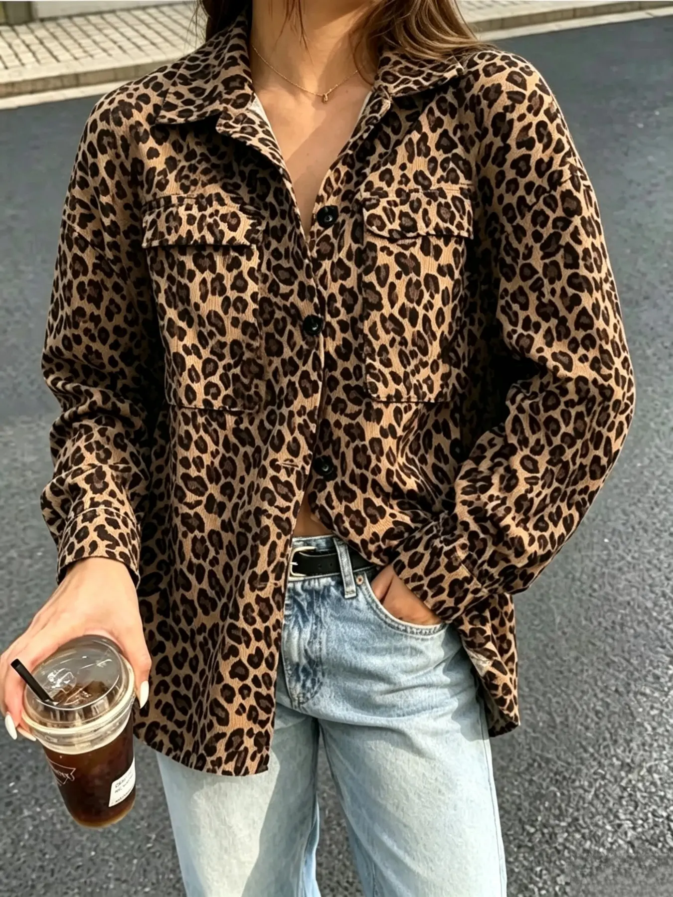 Plus Size Women's Leopard Print Jacket, Lapel Long Sleeve Coat with Chest Pockets, Loose Fit Casual Outerwear, Fashionable and Versatile