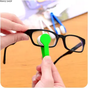 Portable Eyeglass Cleaning Clip with Soft Microfiber Lens Cleaner Scratch Free Reusable Glasses Cleaning Tool for Sunglasses Reading Glasses Travel Driving Office Daily Use