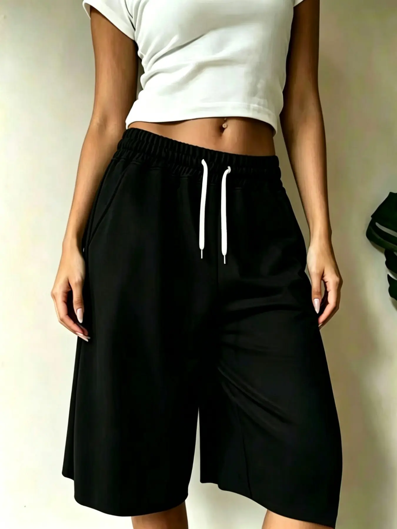 Trending Women's High Waist Adjustable Drawstring Shorts, Baggy Loose Knee Length Bermuda Pants, Casual/Everyday/Beach Wear, Comfortable Relaxed Fit, Minimalist Basic Bottoms for Summer, Drawstrings Shorts