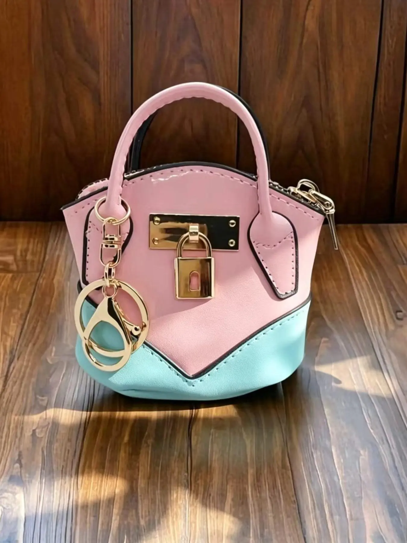 Blue Colorblock Mini Shell Bag, Glossy Lock Buckle Crossbody Shoulder Bag, Crossbody Fashion Bag, Cute Girl Style Accessory Small Bag, All Seasons Casual Design, Colorblock Pattern Bag
