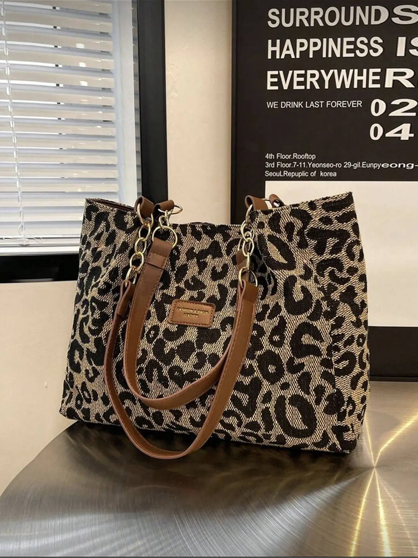 Fashionable large capacity leopard print foldable shoulder bag women's handbag suitable for shopping commute travel and daily use new autumn and winter cheetah print tiger pattern women's bag college essential trendy female tote bag