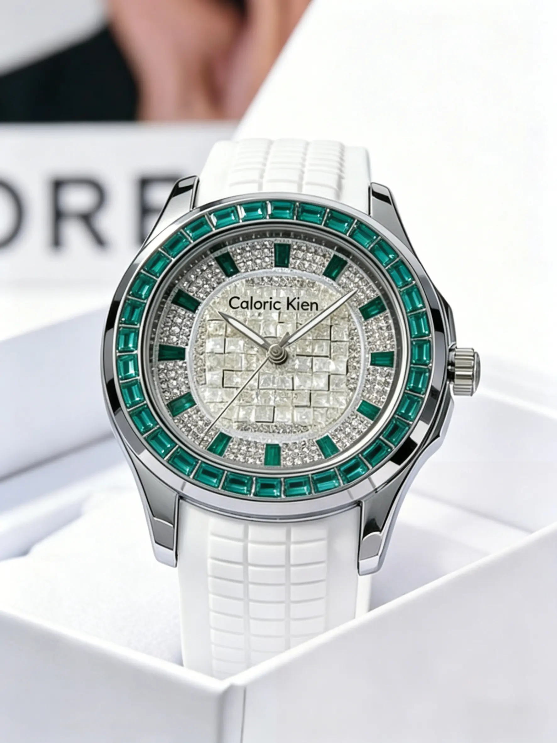 Men's Light Luxury Diamond Inlaid Mechanical Watch, Stainless Steel Automatic Winding, Analog Pointer Display with Speedometer, Diamond Encrusted Watch