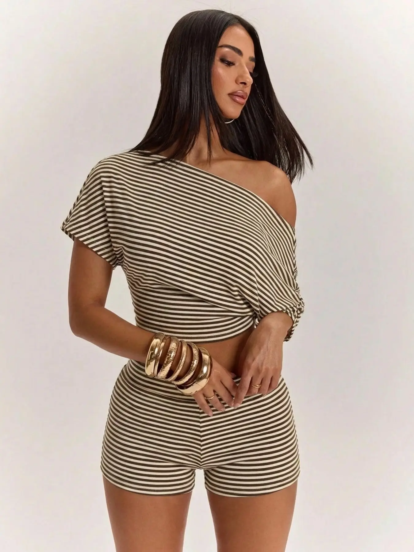 Two-Piece Y2K Striped Knit Set for Generation Z Women, Casual Summer Wear, Comfortable Daily Wear