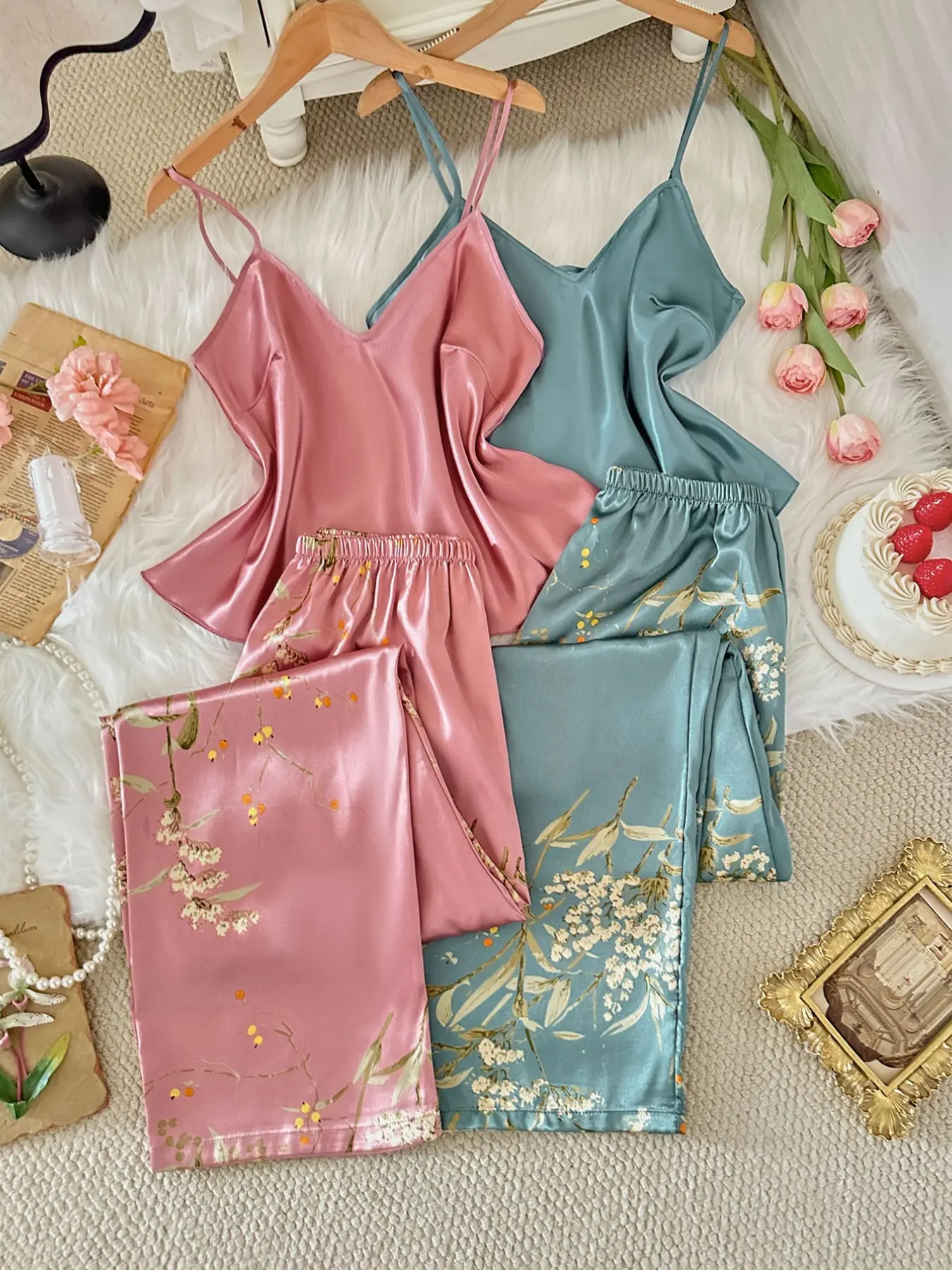 Women's Simple Solid Color Thin Strap Top + High Waist Floral Printed Long Pants Set, Casual Home Sleepwear Loungewear Pajamas 4-Piece Set, Wearable Outdoors