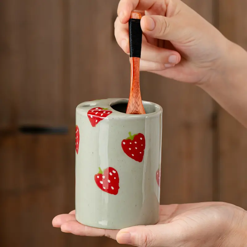 Creative ceramic strawberry line shape retro mug coffee cup office home portable cup straw cup