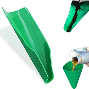 fathersdaygift Green Flexible Reusable Oil Funnel, Spill-Free Car Repair Tool, Foldable Automotive Vehicle Tool for Mechanics, Ideal for Cars, Trucks, Motorcycles, Father's Day Gift, Car Repair Tools