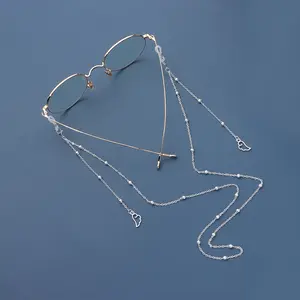 Double Layer Beaded Glasses Chain, Stylish Eyeglasses Holder for Women with a Hollow Wing Pendant Charm, Anti-Lost Accessory, Stylish Accessories