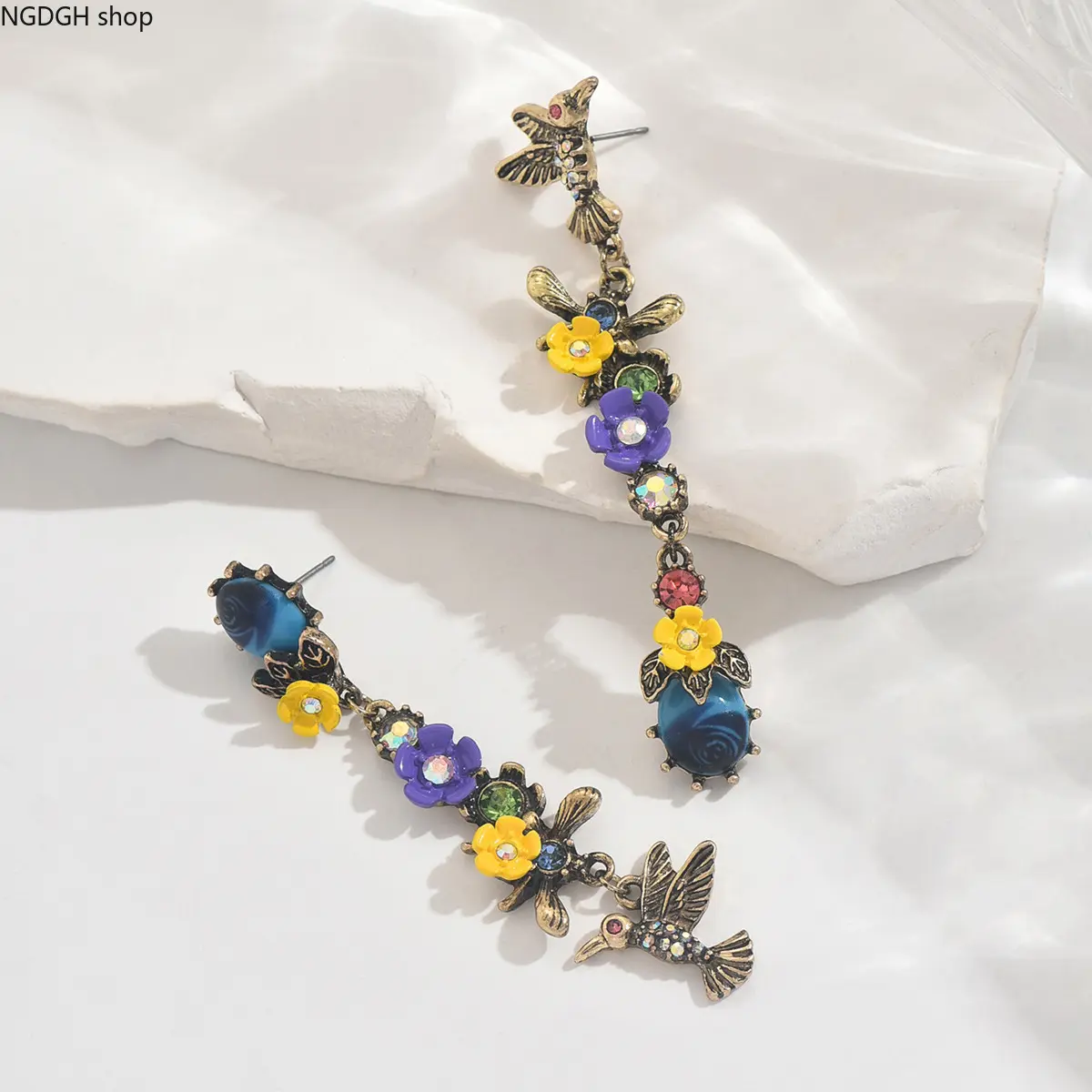 Gemstone Earrings - Vintage Hummingbird Flower Bee Long Dangling Drop Earrings Boho Colorful Rhinestone Jewelry Trendy Party Daily Wear Accessory Gift
