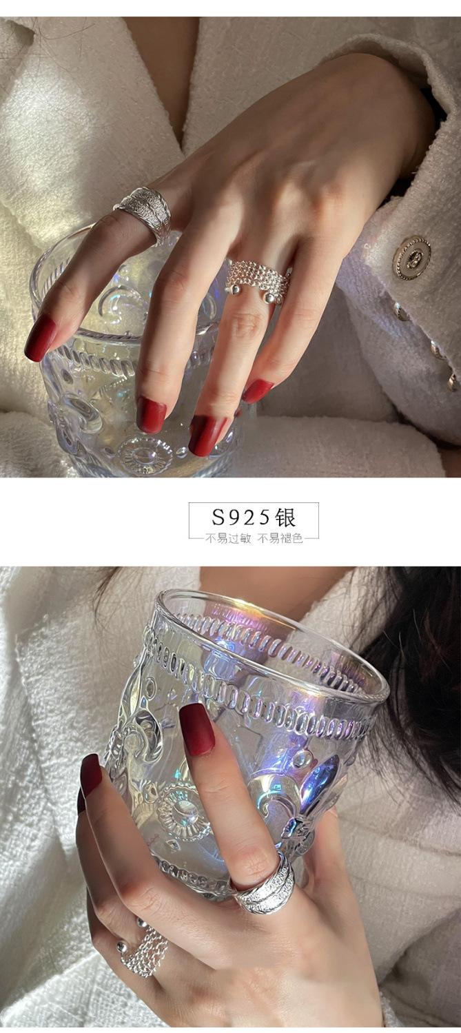 A high-end, high-quality, niche treasure 925 sterling silver ring for women with an ins pleated texture and soft chain design