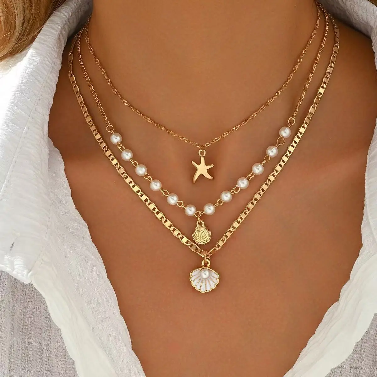 Women's 3-Piece Layered Coastal Girl Necklaces Set - Copper Gold-Plated Stackable Alloy Jewelry with Bohemian Shell Motif, Artificial Pearl Choker for Daily Wear, Beach Parties, Beachwear, Gold Aesthetic Holiday Look, Copper Gold Plating