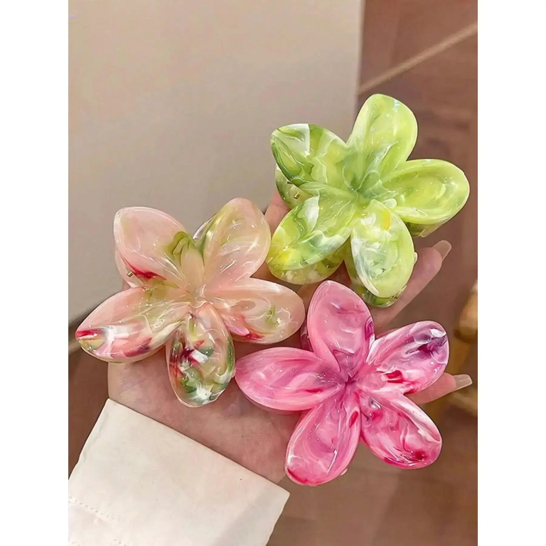 2026 3/6pcs Ombre Flower Hair Clips, Large 8cm Plumeria Claw Clips, Lightweight Acrylic Floral Jaw Clips for Women, Perfect for Daily, Beach Vacation & Summer Styling