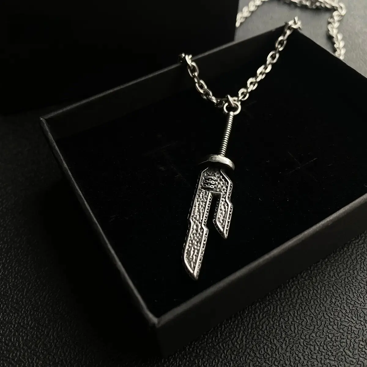 Sword Necklace Anime Jujitsu Kaisen Toji Sword Cosplay Necklace Inverted Spear Of Heaven Necklace(Chain length25mm)