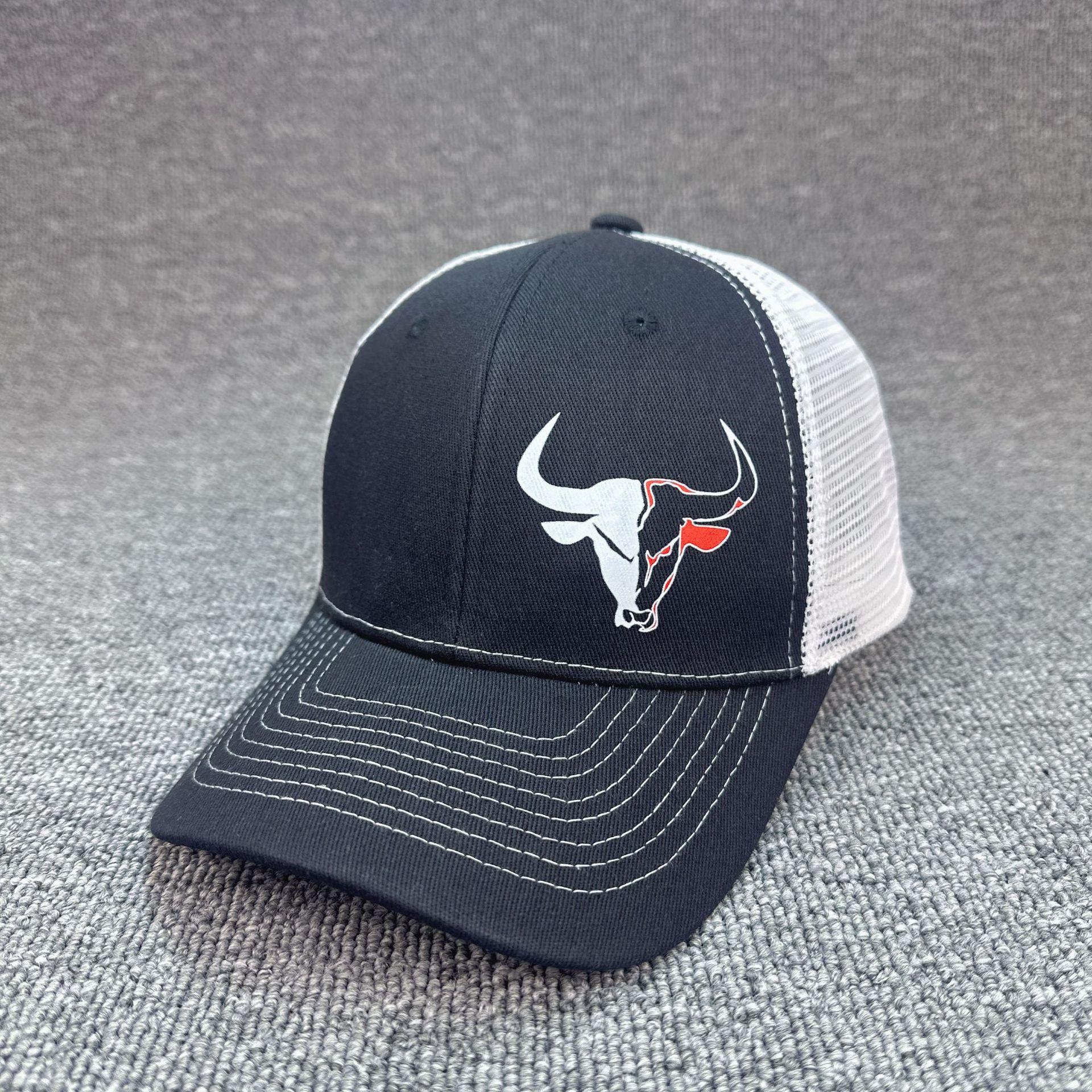 New cow head print sunshade mesh cap, casual baseball cap for European and American men and women, suitable for couples, versatile