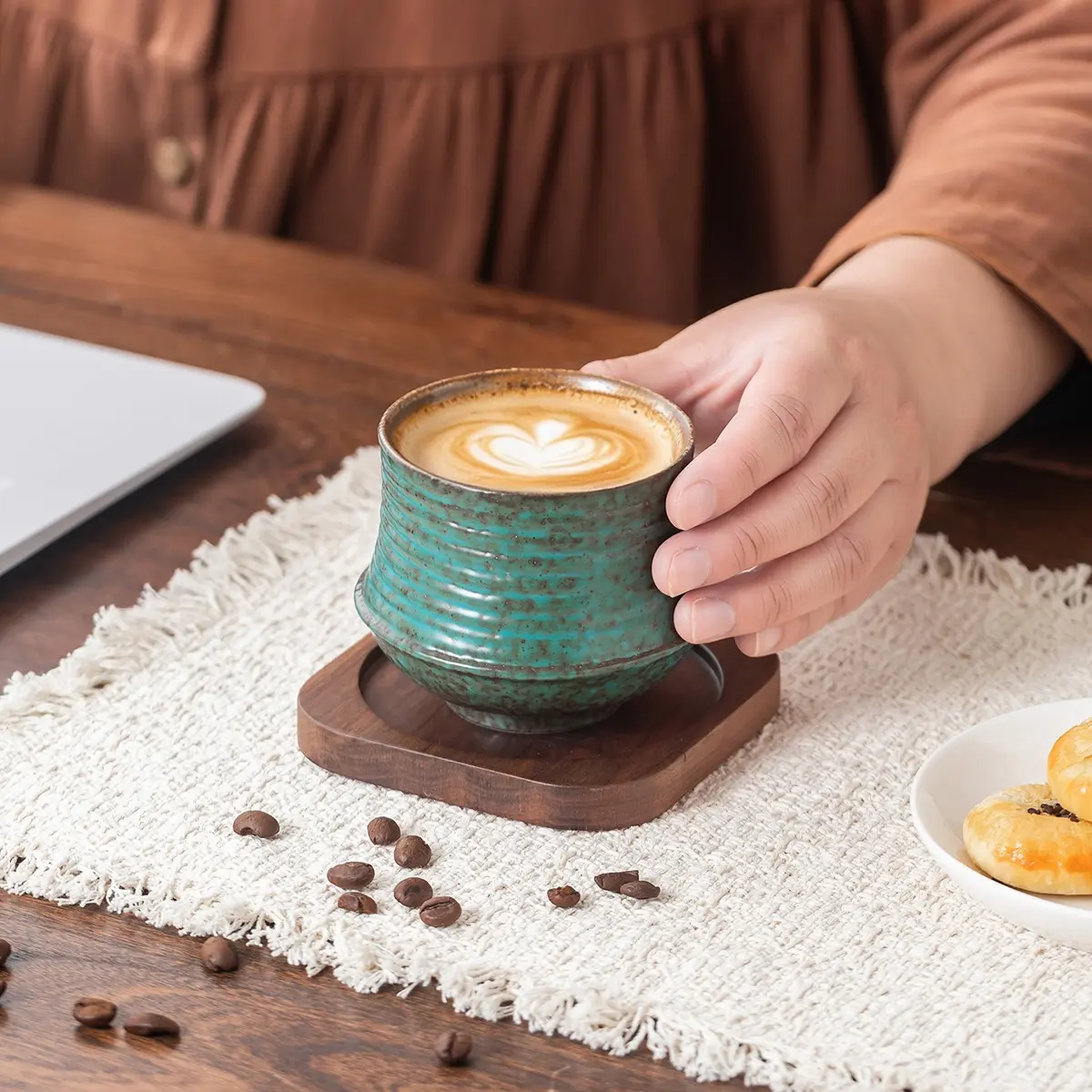 2-Pack Vintage Glazed Stoneware Coffee Cups 230ML, Japanese Threaded Ceramic Mugs, Home Office Water Tea Cups, Espresso Latte Americano Hand Brew Coffee, Coffee Cup Set