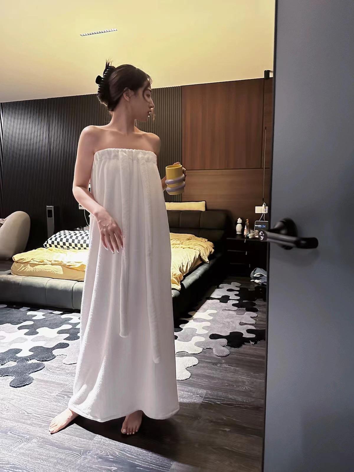 Women's Wearable Bath Towel Dress, Soft Absorbent Strapless Bath Robe, Summer Spa Shower Wrap for Home