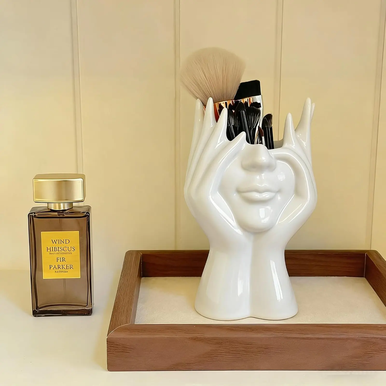 Decorative Face Sculpture Makeup Brush Holder, White Art Design, 6.5x3.9 Inch, PP Material, Multi-use Desktop Organizer for Vanity, Office & Home Use