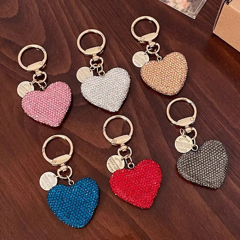 Shiny Crystal Embellished Love Heart  Chain, Stylish Decorative  Holder For Automobile  & Handbag Accessories, Perfect Thoughtful Gift Option For Girlfriend And Female Friends For Special Occasions, Bright Inlaid Rhinestones, Lightweight Body An key