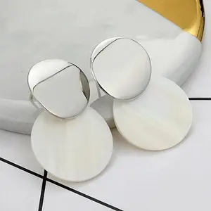 Fashion Stud Earrings For Women Round Shell Drop Earrings Metal Gold Silver Color Bohemian boucles d'oreilles pour les femmes