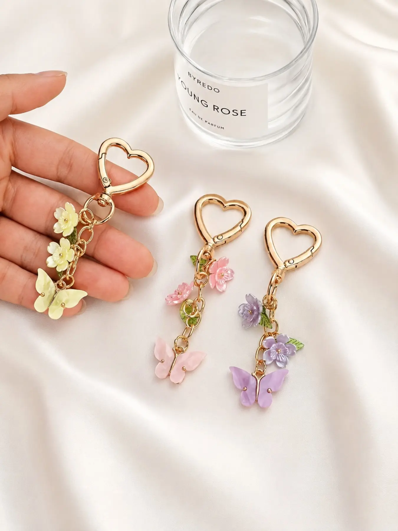 Butterfly keychain, trendy and unique flower key ring, backpack charm, Key Chain Cute