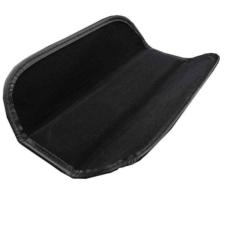 Car Seat Belt Shoulder Strap Cover Pad, PU Leather Car Seat Belt Shoulder Pad, Universal Car Interior Accessories for Chevrolet Camaro RS LT ZL1 Car Interior Decoration